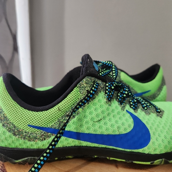 NEW Nike Rival XC sneakers - Picture 5 of 8